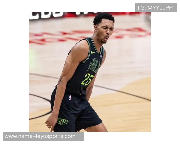 锡安评价墨菲的扣篮能力与风格：隔扣虽帅但还有提升空间