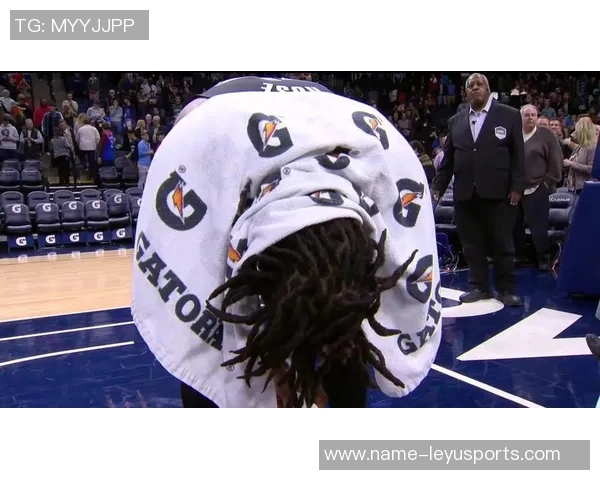 万圣夜对决魔鬼077战队进前五罗斯50分重回巅峰库里53分领跑全场