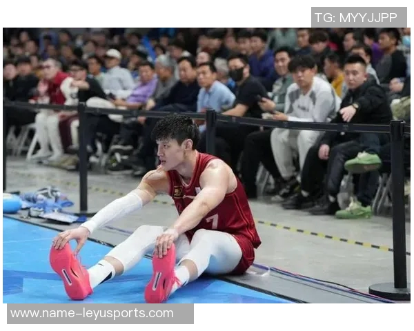 北京男篮提前布局曾凡博被篮网裁掉后仍有机会重返赛场